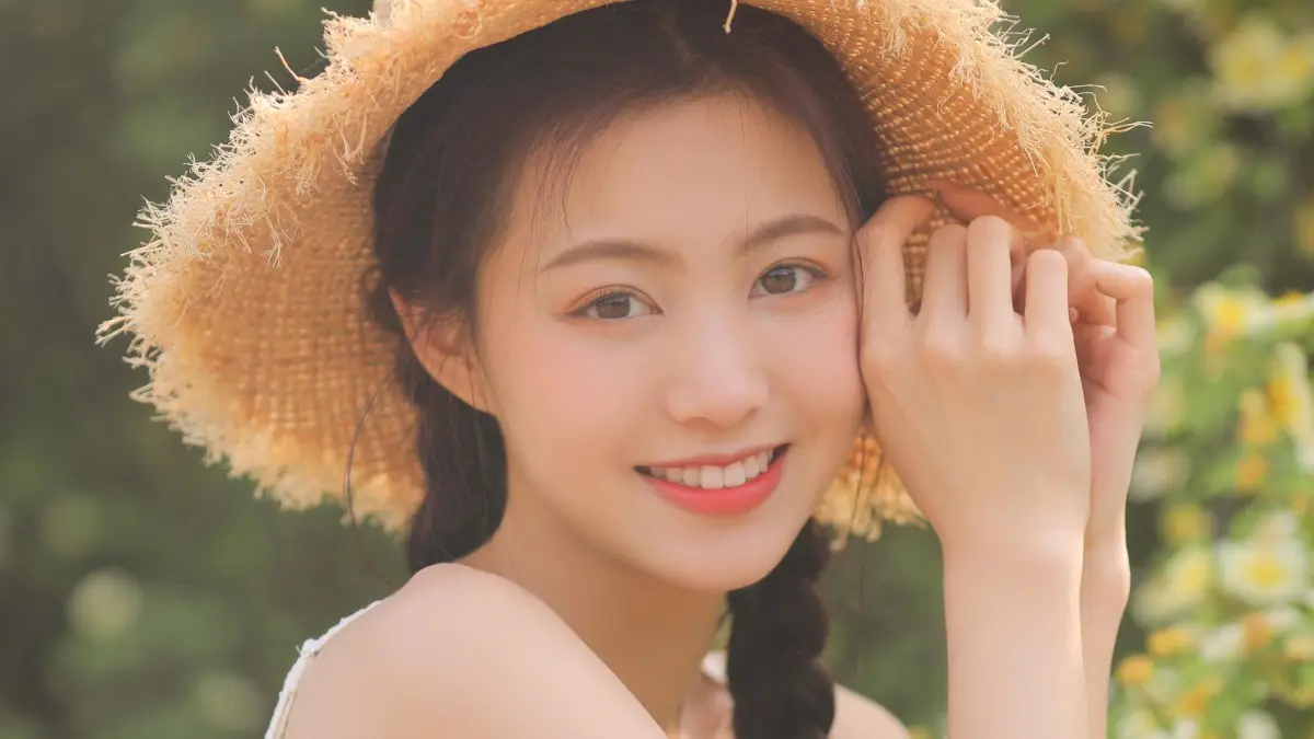 新疆南昌私人伴游戴佳妮