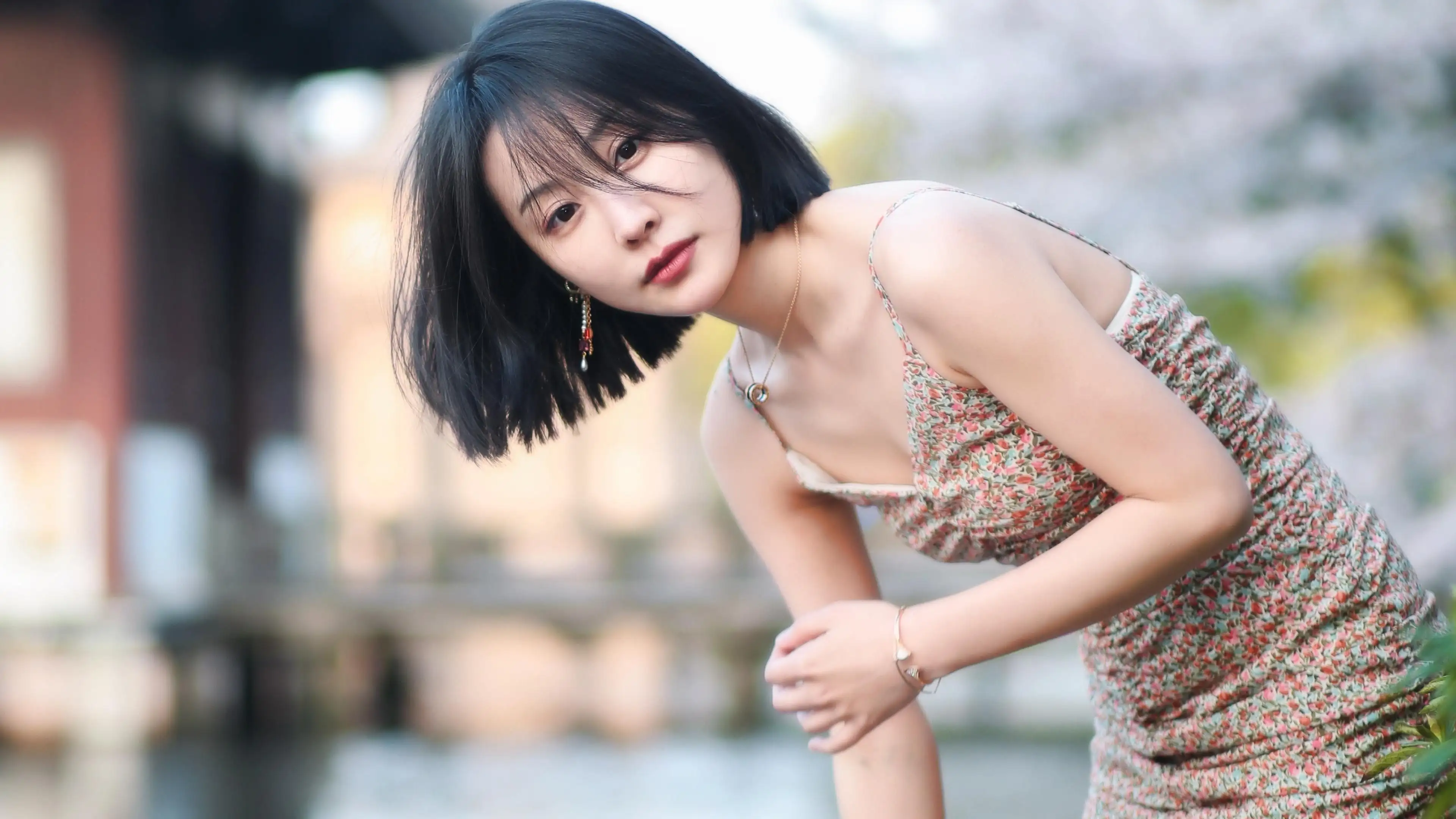 新疆成都伴游小姐姐雅美