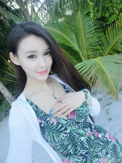 新疆柳州伴游张莉